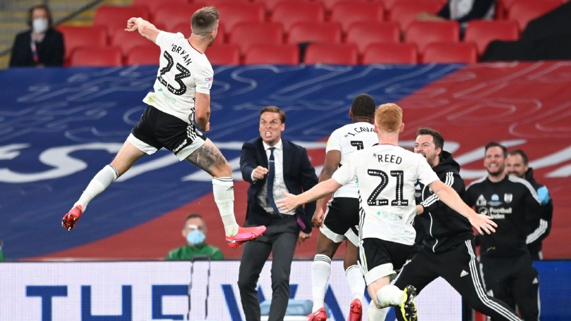 为比赛增添 为比赛增添